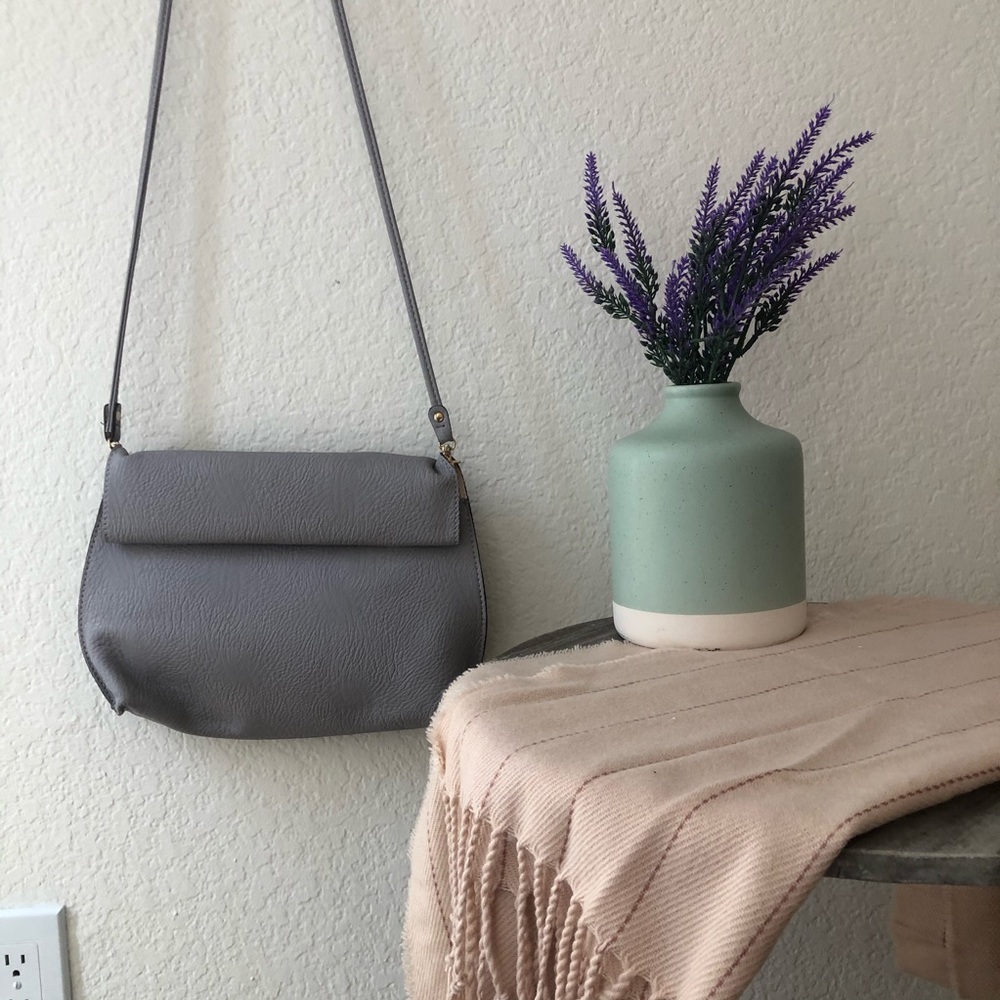 Grey crossbody bag